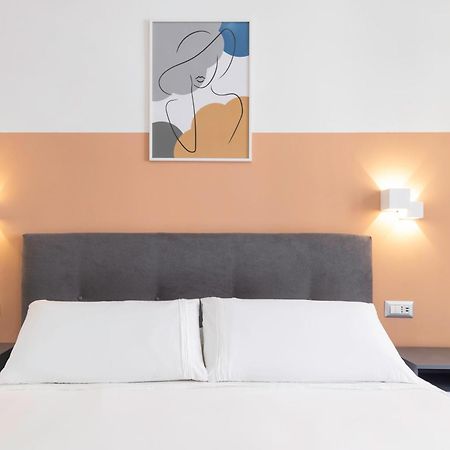 Quarzo. Modern Rooms Cagliari Exterior photo