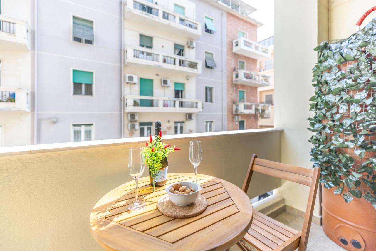 Quarzo. Modern Rooms Cagliari Exterior photo