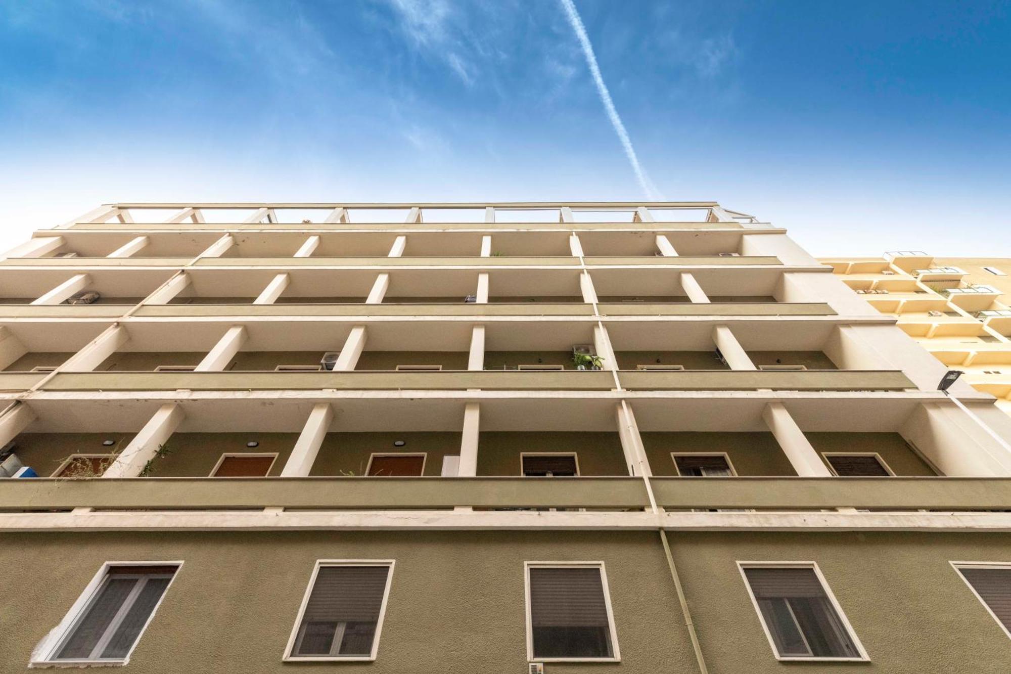 Quarzo. Modern Rooms Cagliari Exterior photo